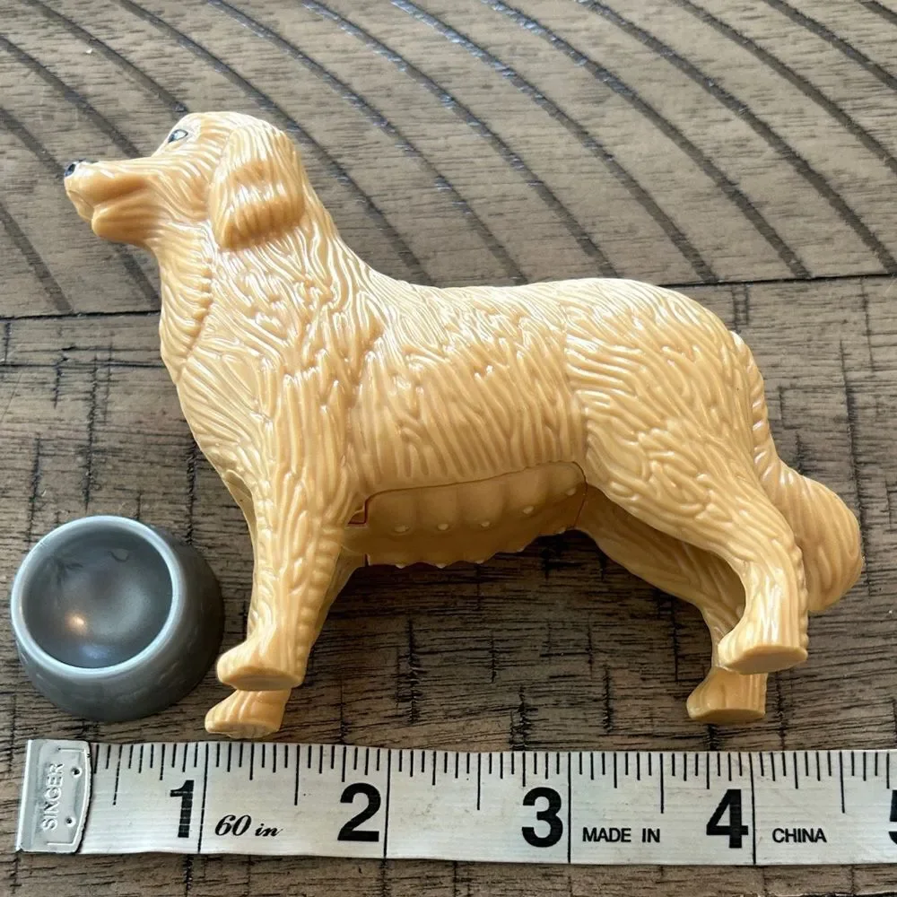 Adorable Golden Retriever with Silver Food 🥘 Bowl 🥣 Playset